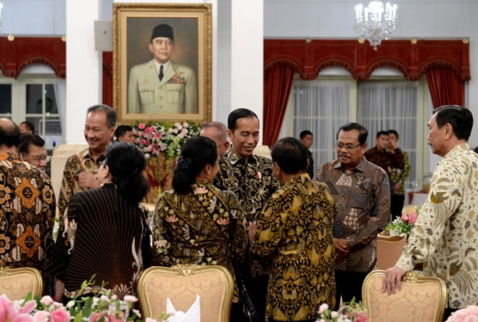 Momen Indah Perpisahan Jokowi dengan Menteri Kabinet Kerja