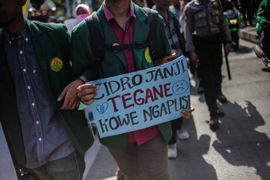 Demo di Patung Kuda, Massa BEM SI Tuntut Penerbitan Perppu KPK