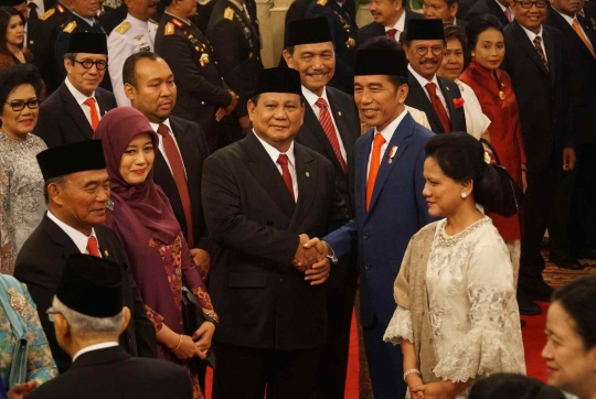 Momen Jokowi Melantik Para Menteri Kabinet Indonesia Maju