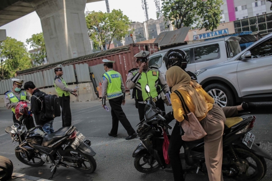 Operasi Zebra Jaya 2019, Polisi Razia Pengendara di Kelapa Gading