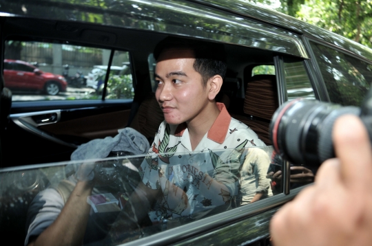 Senyum Gibran Rakabuming Usai Meminta Restu Megawati