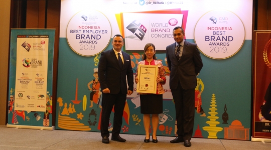 SCM Terima Penghargaan Best Brand Awards 2019