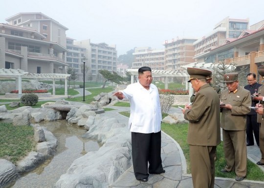 Saat Kim Jong-un Berkunjung ke Resor Air Panas