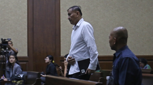 Ekspresi Markus Nari Saat Dituntut 9 Tahun Penjara Terkait Kasus E-KTP