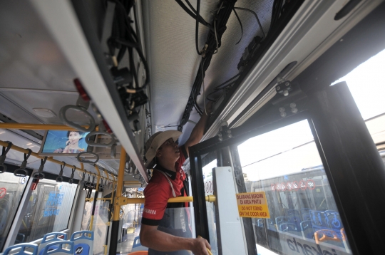 Wajah Baru Bus Transjakarta Merek Zhong Tong