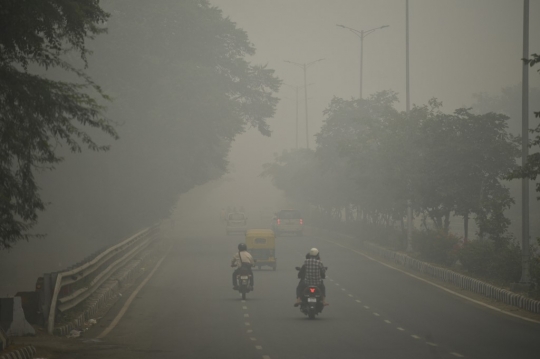 Kabut Asap Berbahaya Selimuti New Delhi