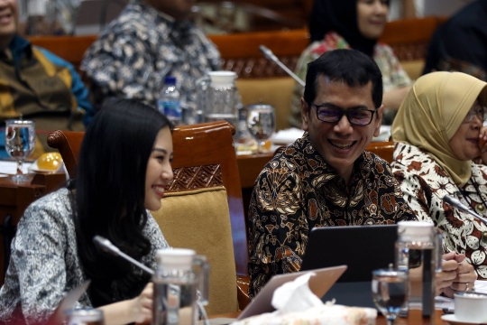 Wishnutama dan Angela Rapat Perdana dengan Komisi X DPR