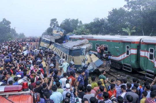 Tabrakan Maut Dua Kereta di Bangladesh Tewaskan 16 Penumpang
