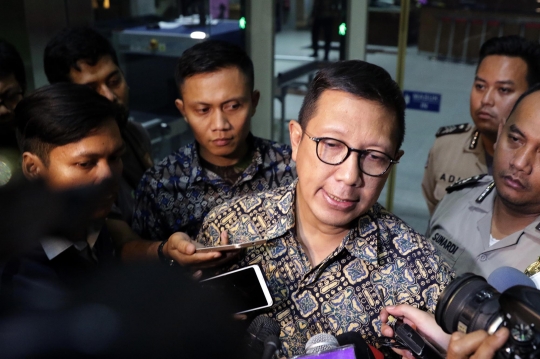 Ekspresi Mantan Menag Lukman Hakim Seusai 7 Jam Diperiksa KPK