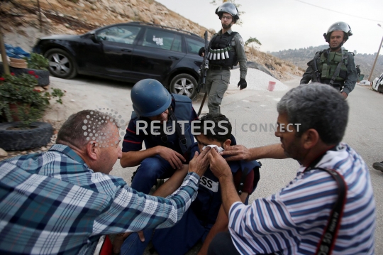 Liput Bentrok di Perbatasan, Jurnalis Palestina Tertembak Polisi Israel