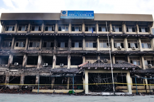 Yang Tersisa Pascakebakaran Gedung SMK Yadika 6