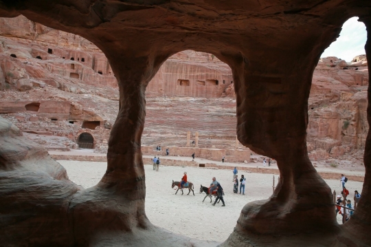 Mengunjungi Petra, Keajaiban Dunia Baru di Yordania