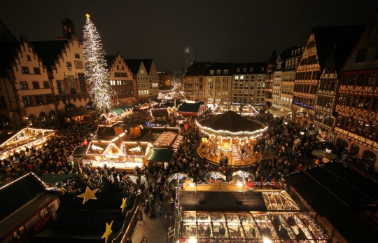 Kemeriahan Pasar Natal di Jerman