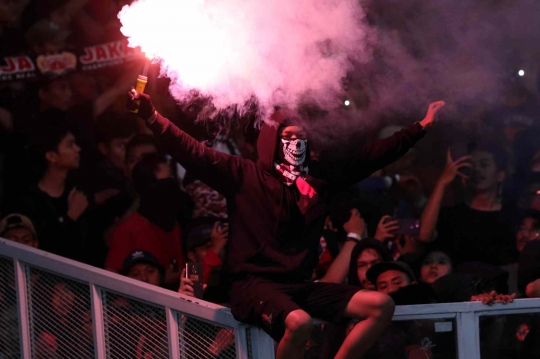 Semarak Suporter Rayakan HUT Persija ke-91 di Stadion Utama GBK