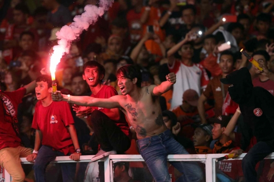 Semarak Suporter Rayakan HUT Persija ke-91 di Stadion Utama GBK