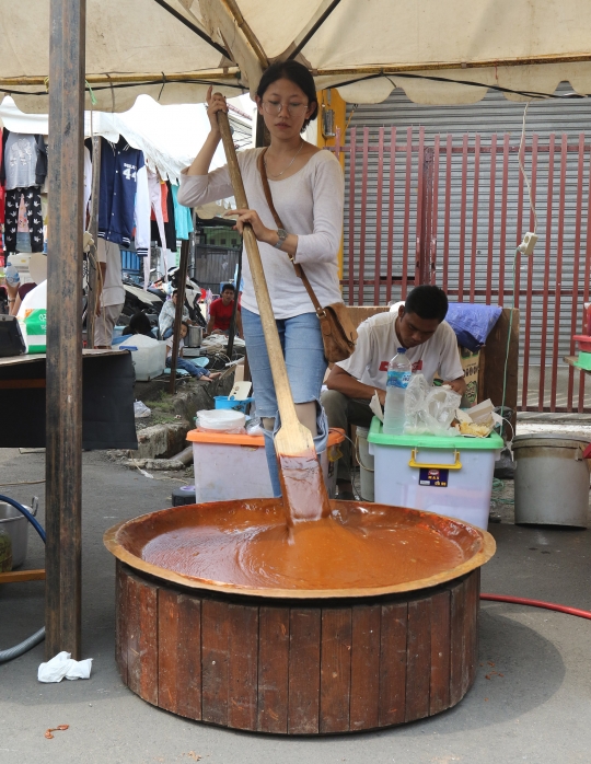 Mengunjungi Festival Tugu Pancoran