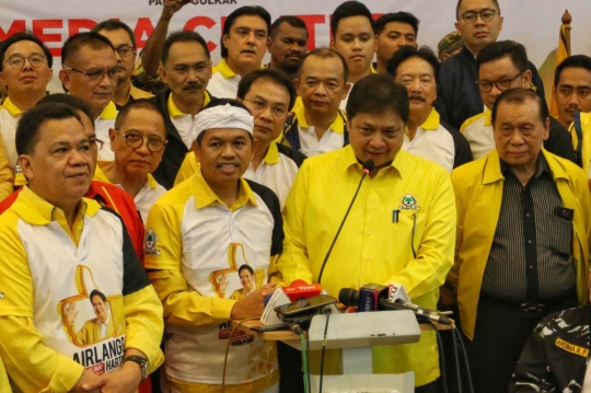 Airlangga Hartarto Daftar Calon Ketua Umum Partai Golkar