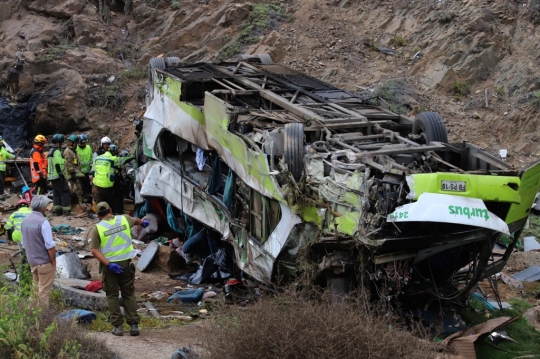 Puluhan Nyawa Melayang dalam Kecelakaan Bus Maut di Chile