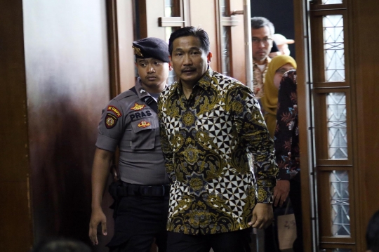 Ekspresi Bowo Sidik Pangarso Divonis 5 Tahun Penjara