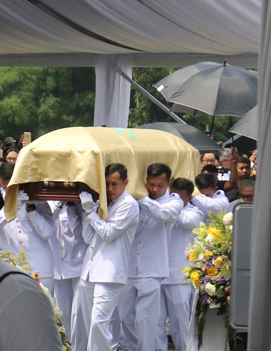 Suasana Pemakaman Ciputra di Jonggol