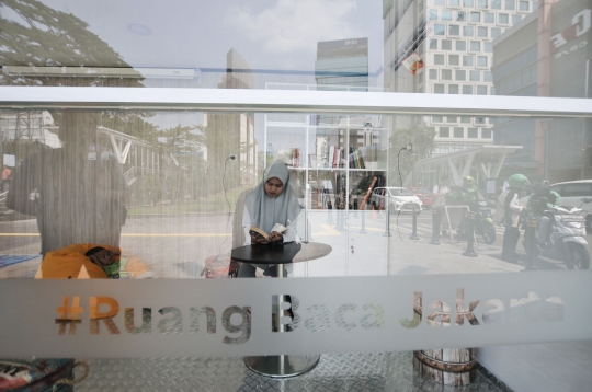 Santai Sejenak di Ruang Baca Jakarta