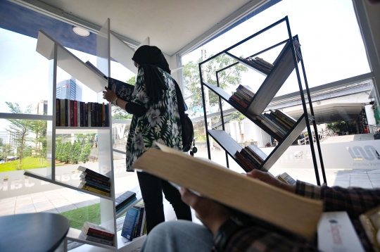 Santai Sejenak di Ruang Baca Jakarta