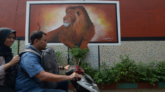 Warna-warni Mural Percantik Kampung di Pengadegan