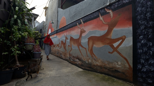 Warna-warni Mural Percantik Kampung di Pengadegan