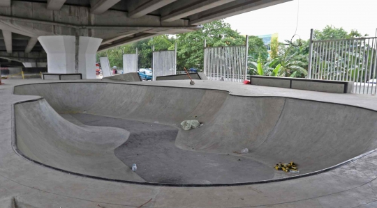 Melihat Pembangunan Skate Park Pasar Rebo Senilai Rp14,3 Miliar
