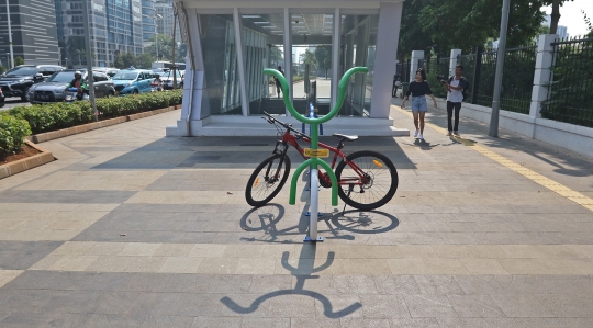 Sepinya Parkiran Sepeda di Stasiun MRT