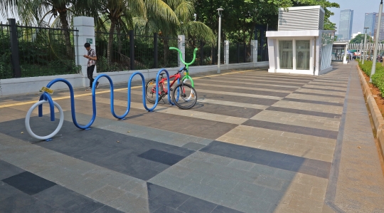 Sepinya Parkiran Sepeda di Stasiun MRT