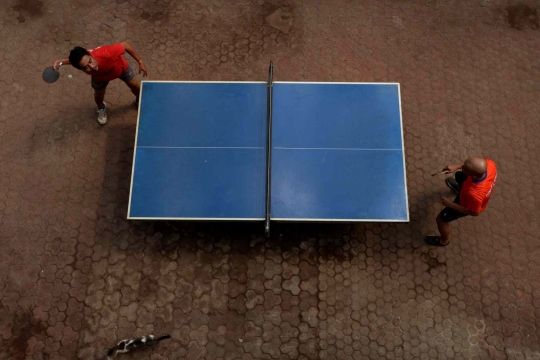 Melihat Keseruan Turnamen Tenis Meja Amatir di Pasar Grogol