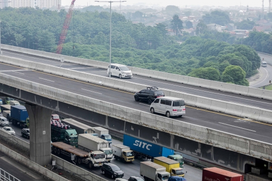 Tol Layang Jakarta-Cikampek II Mulai Ramai Dilalui Kendaraan