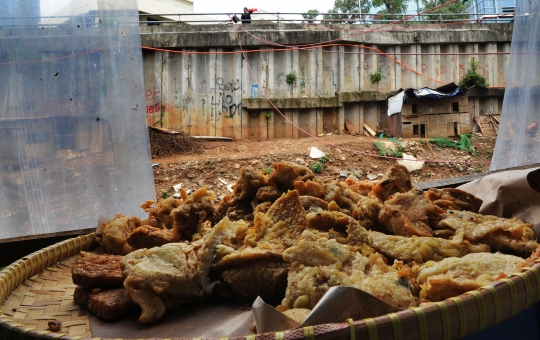 Warung Eretan di Tengah Ibu Kota