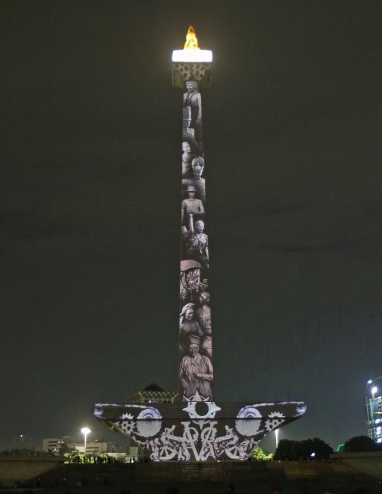 Libur Akhir Tahun, Monas Gelar Pertunjukan Video Mapping