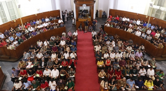 Suasana Khidmat Malam Natal di Gereja Immanuel