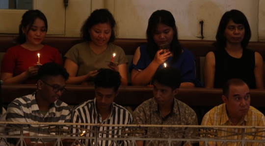 Suasana Khidmat Malam Natal di Gereja Immanuel