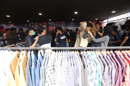 Berburu Pakaian Merek Lokal di Jakcloth Year End Sale 2019