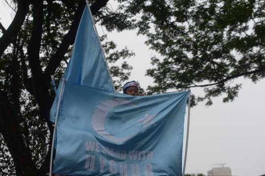 Massa Aksi Bela Uighur Kepung Kedubes China