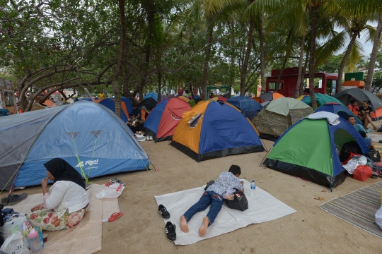 Kemeriahan Pesta Kembang Api Sambut Tahun Baru 2020 di Ancol