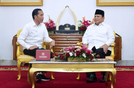 Saat Presiden Jokowi Terima Menhan Prabowo di Istana Yogyakarta