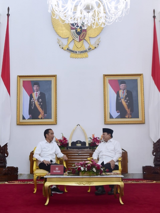 Saat Presiden Jokowi Terima Menhan Prabowo di Istana Yogyakarta