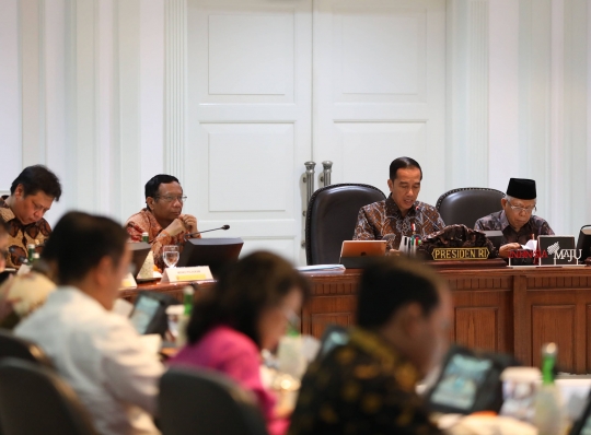 Presiden Jokowi Pimpin Ratas Penanganan Kasus Kekerasan Anak