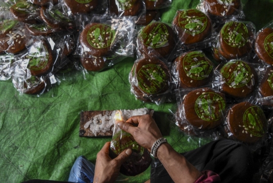 Intip Pembuatan Chaku, Kue Tradisional Kathmandu yang Menghangatkan Tubuh