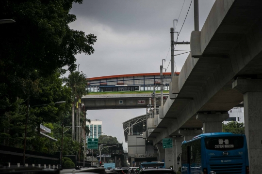 Pemprov DKI Akan Desain Ulang Halte Bus Tertinggi di Indonesia