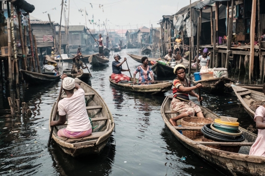 Potret Kumuh Kampung Apung Terbesar Dunia di Nigeria