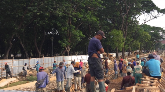 Wajah Taman Monas Usai Penebangan 190 Pohon