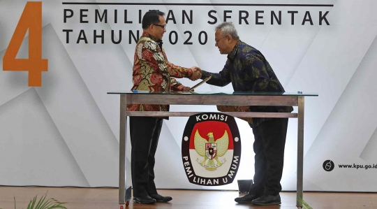 Mendagri Serahkan DP4 ke KPU