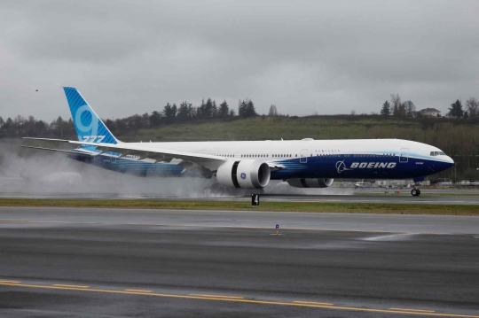 Melihat Uji Coba Penerbangan Perdana Boeing 777X Terbaru