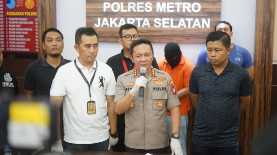 Polisi Tangkap Sopir Taksi Online Usai Masturbasi di Depan Tiga Wanita